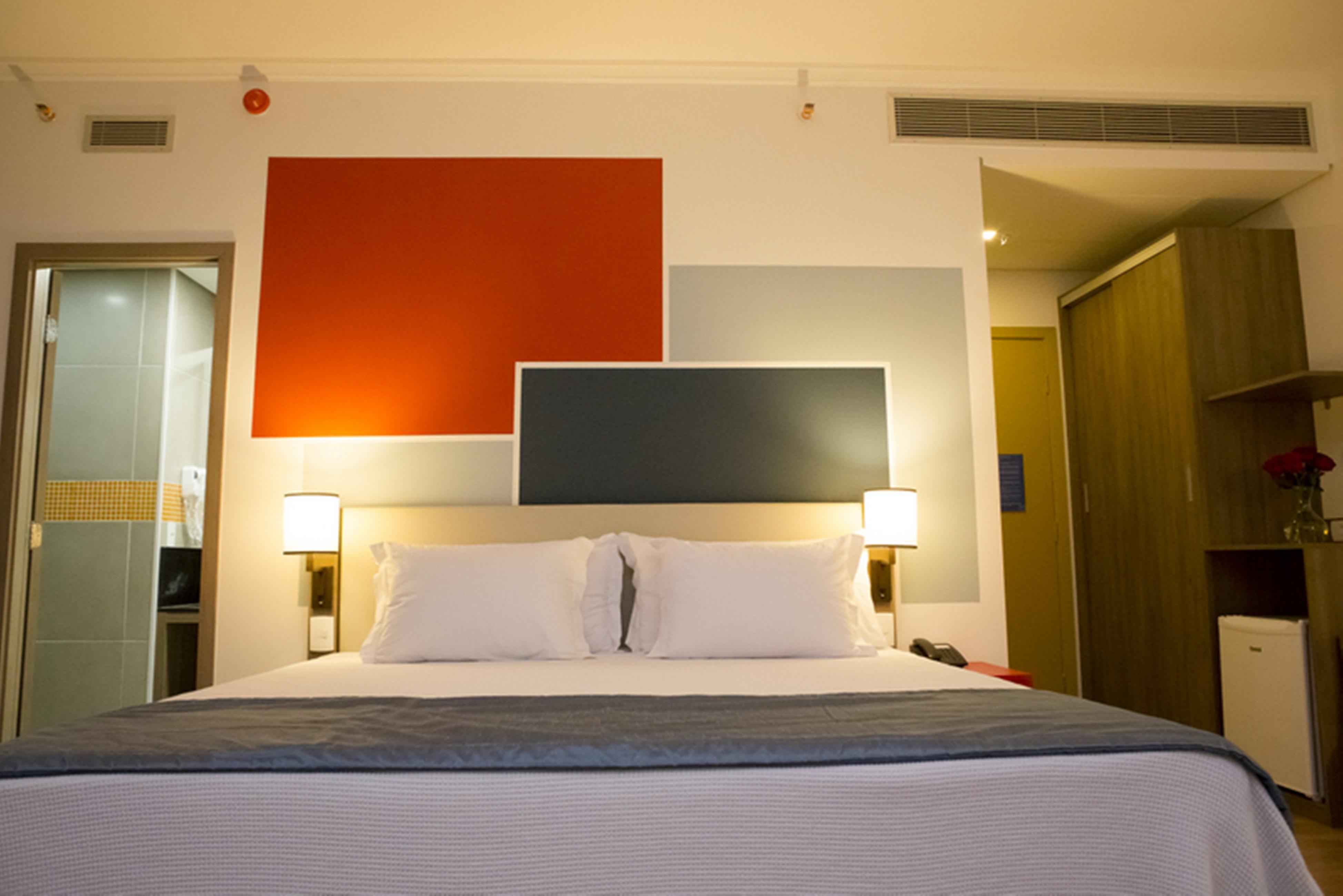 Tryp By Wyndham Ribeirao Preto Hotel Buitenkant foto A room at the hotel