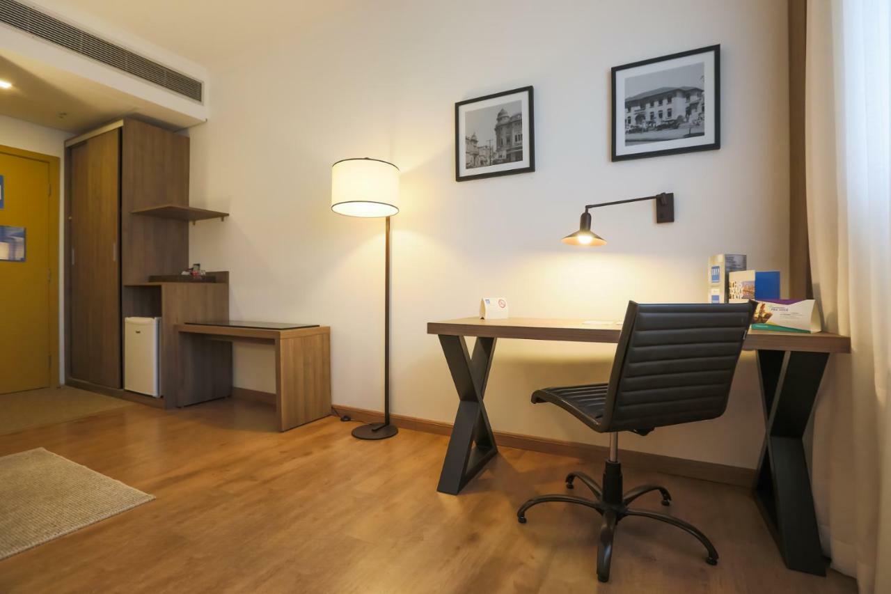 Tryp By Wyndham Ribeirao Preto Hotel Buitenkant foto A room at the hotel